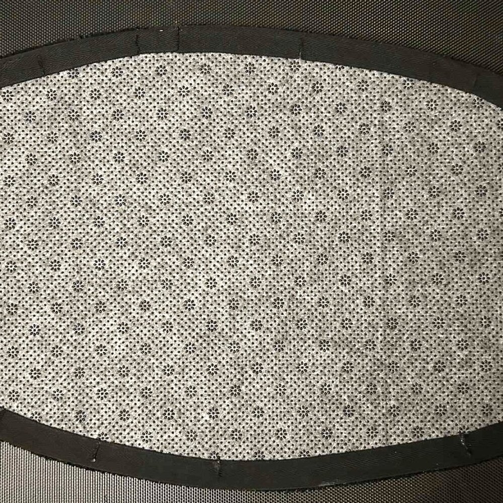 15"x27" Batman Logo Handmade Tufted Rug - Picture 5 of 5